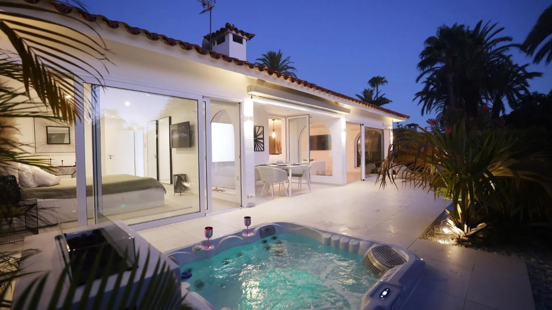 Sun Club P65 Premium Bungalow Μασπαλόμας